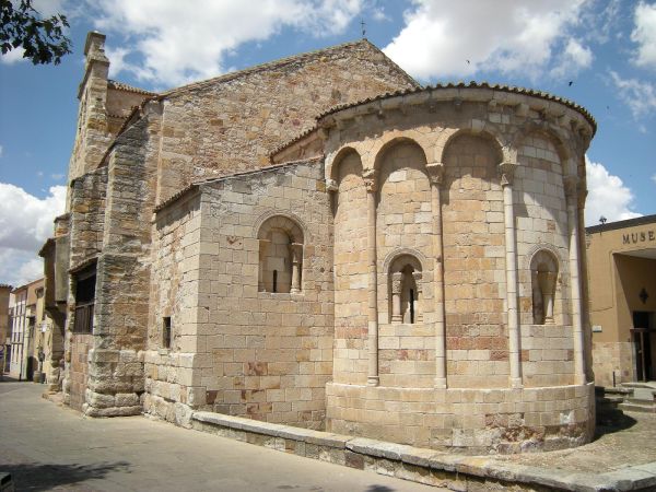 Iglesia de Santa María la Nueva