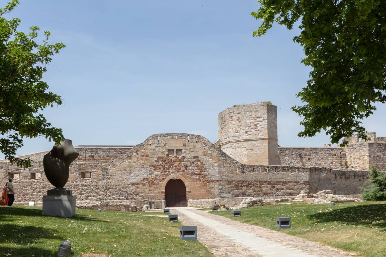 Entrada al castillo